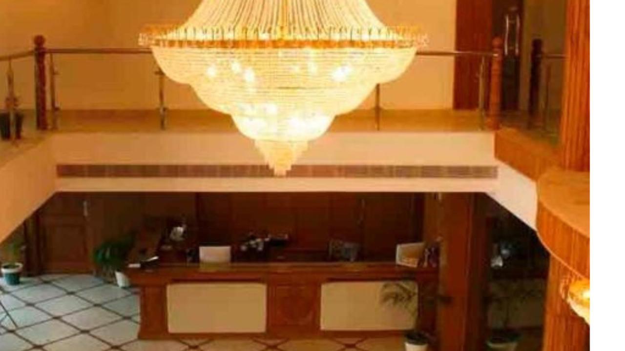 Rāni Pokhri Hotel Padmini Palace מראה חיצוני תמונה