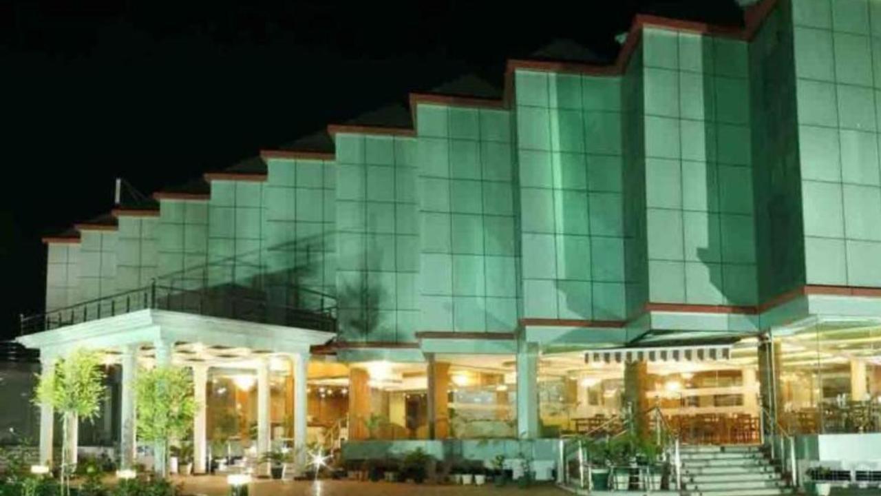 Rāni Pokhri Hotel Padmini Palace מראה חיצוני תמונה