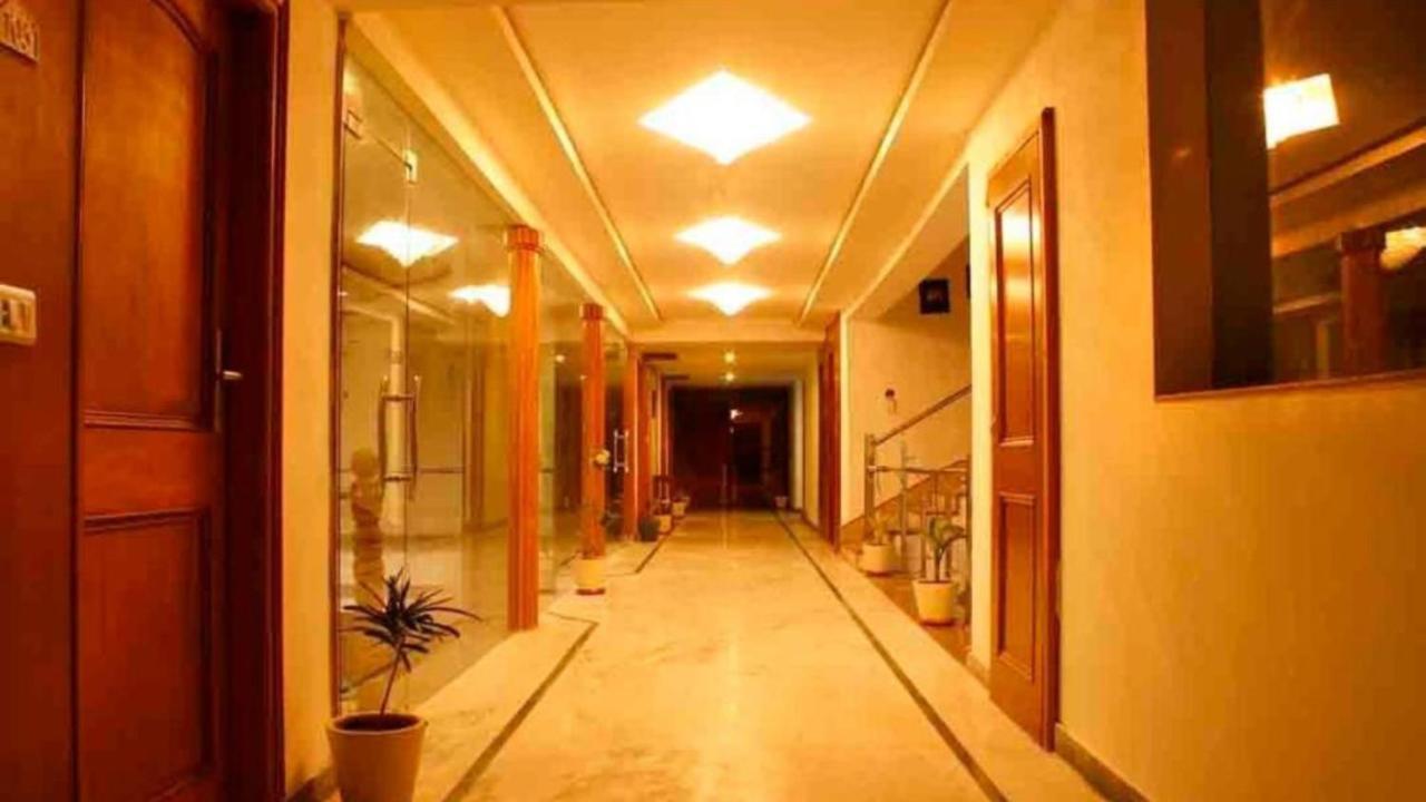 Rāni Pokhri Hotel Padmini Palace מראה חיצוני תמונה