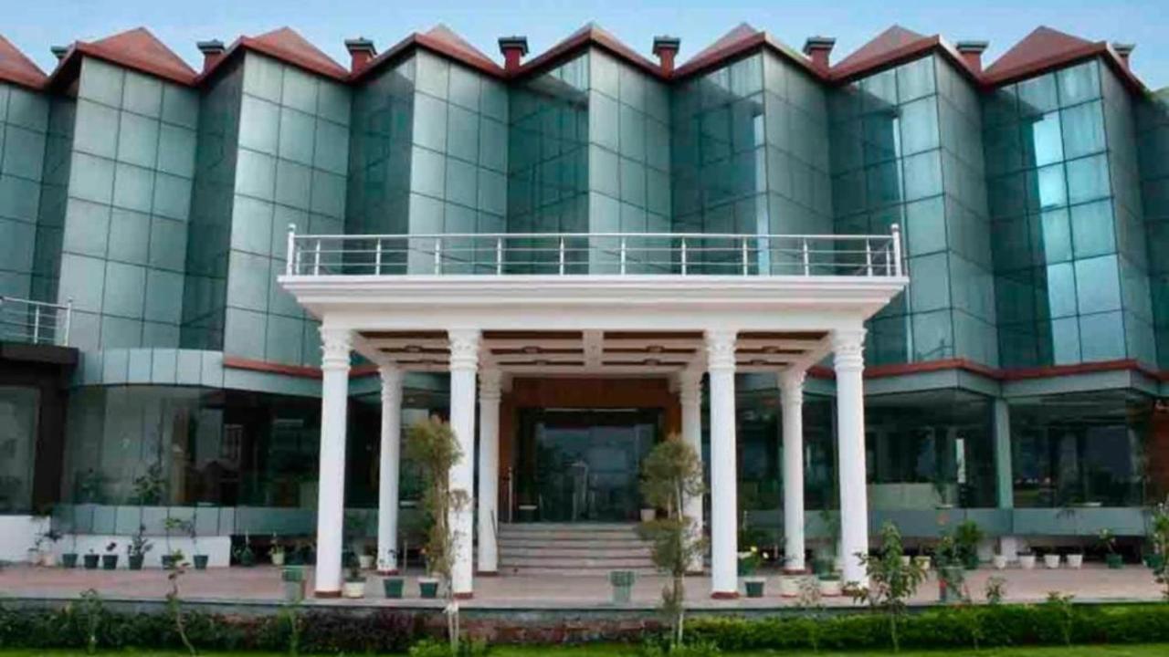 Rāni Pokhri Hotel Padmini Palace מראה חיצוני תמונה