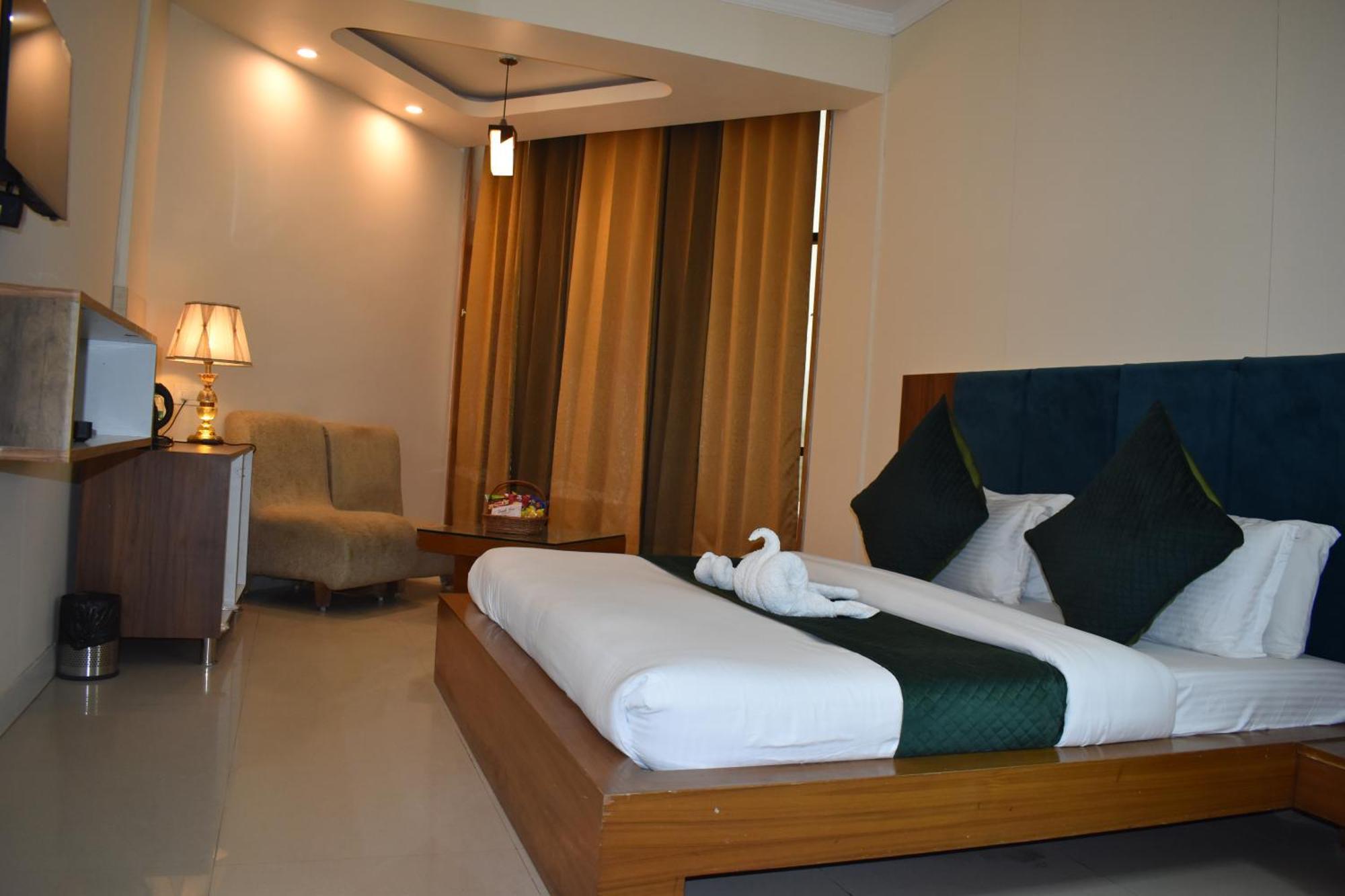 Rāni Pokhri Hotel Padmini Palace מראה חיצוני תמונה