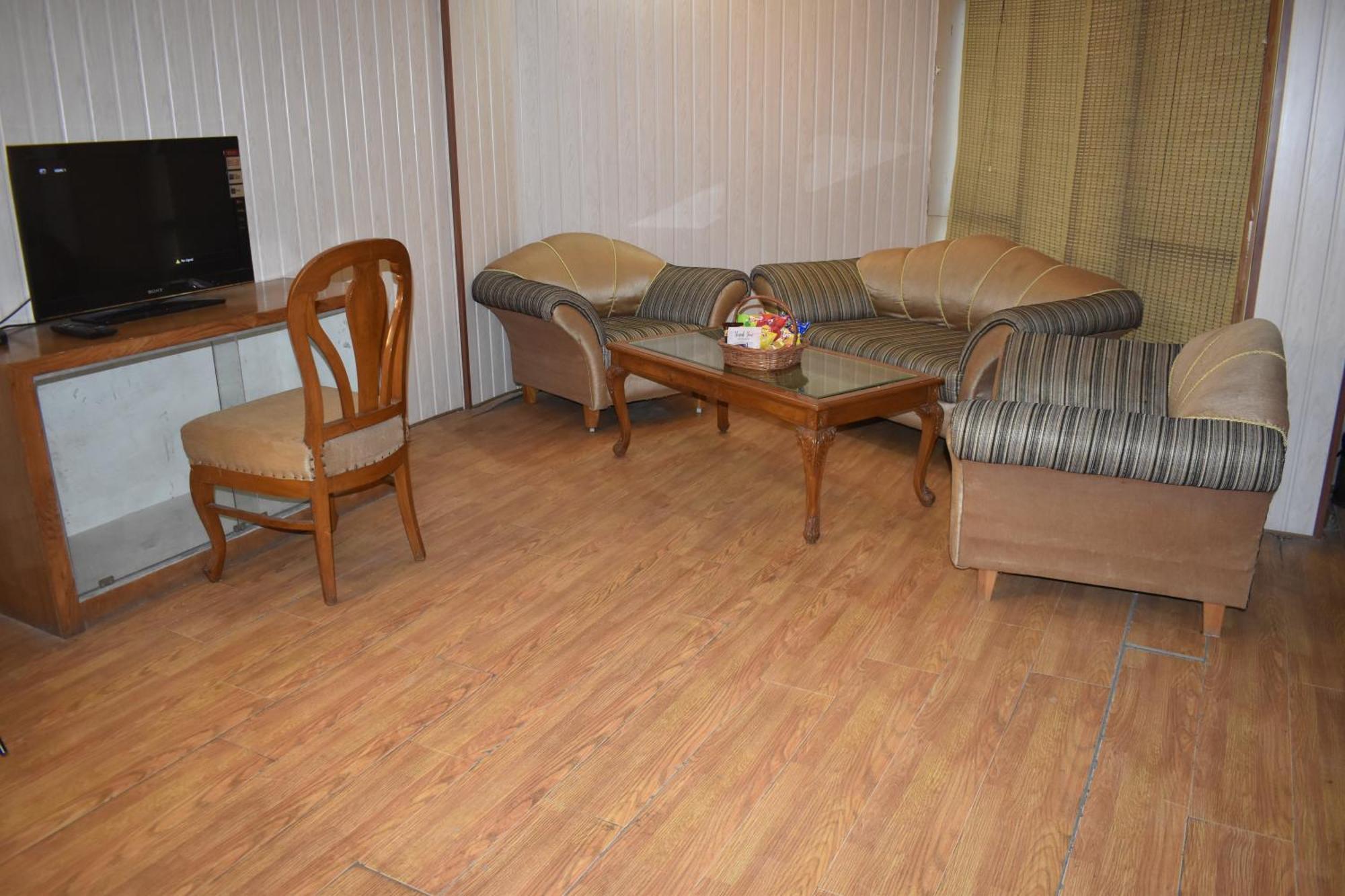 Rāni Pokhri Hotel Padmini Palace מראה חיצוני תמונה
