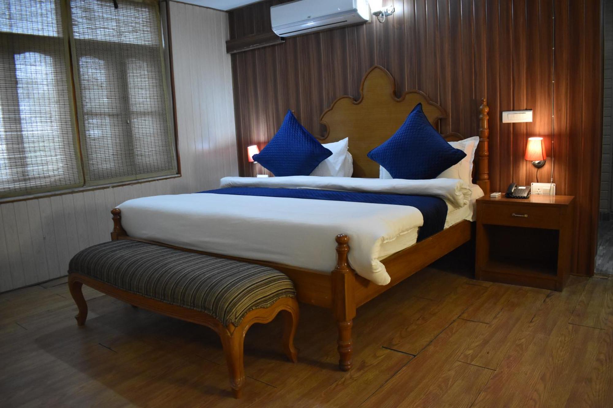 Rāni Pokhri Hotel Padmini Palace מראה חיצוני תמונה