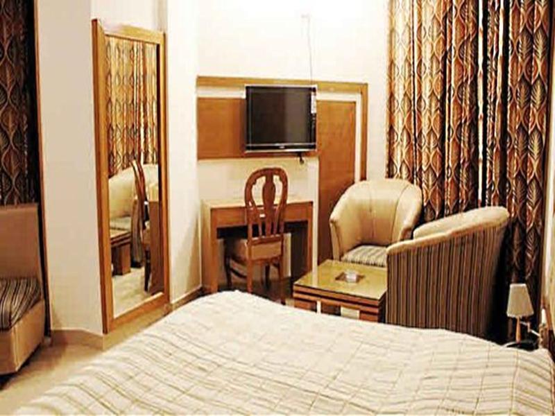 Rāni Pokhri Hotel Padmini Palace מראה חיצוני תמונה
