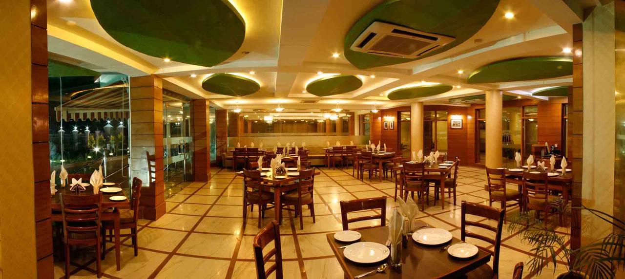 Rāni Pokhri Hotel Padmini Palace מראה חיצוני תמונה